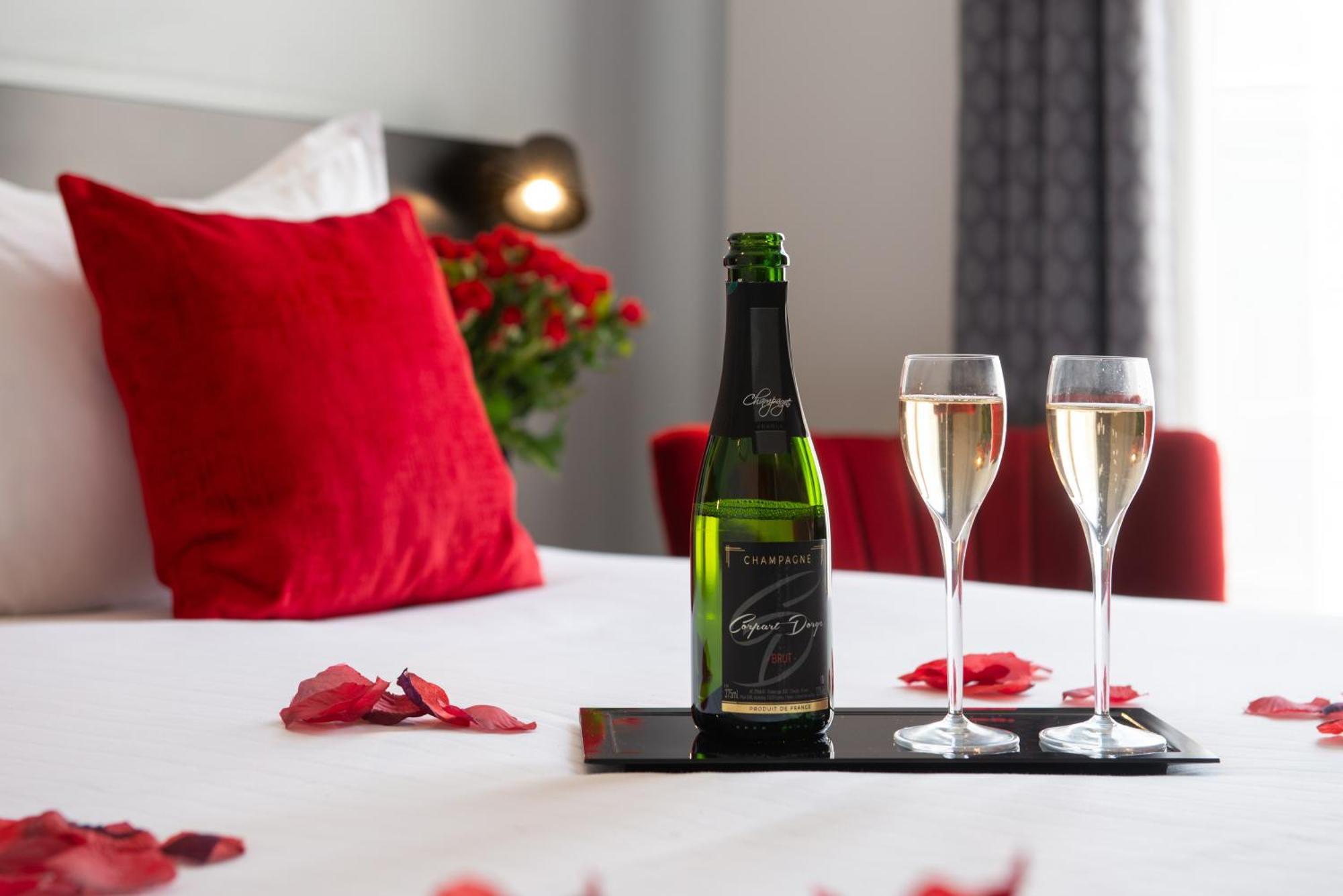 Helussi Hotel Париж Экстерьер фото