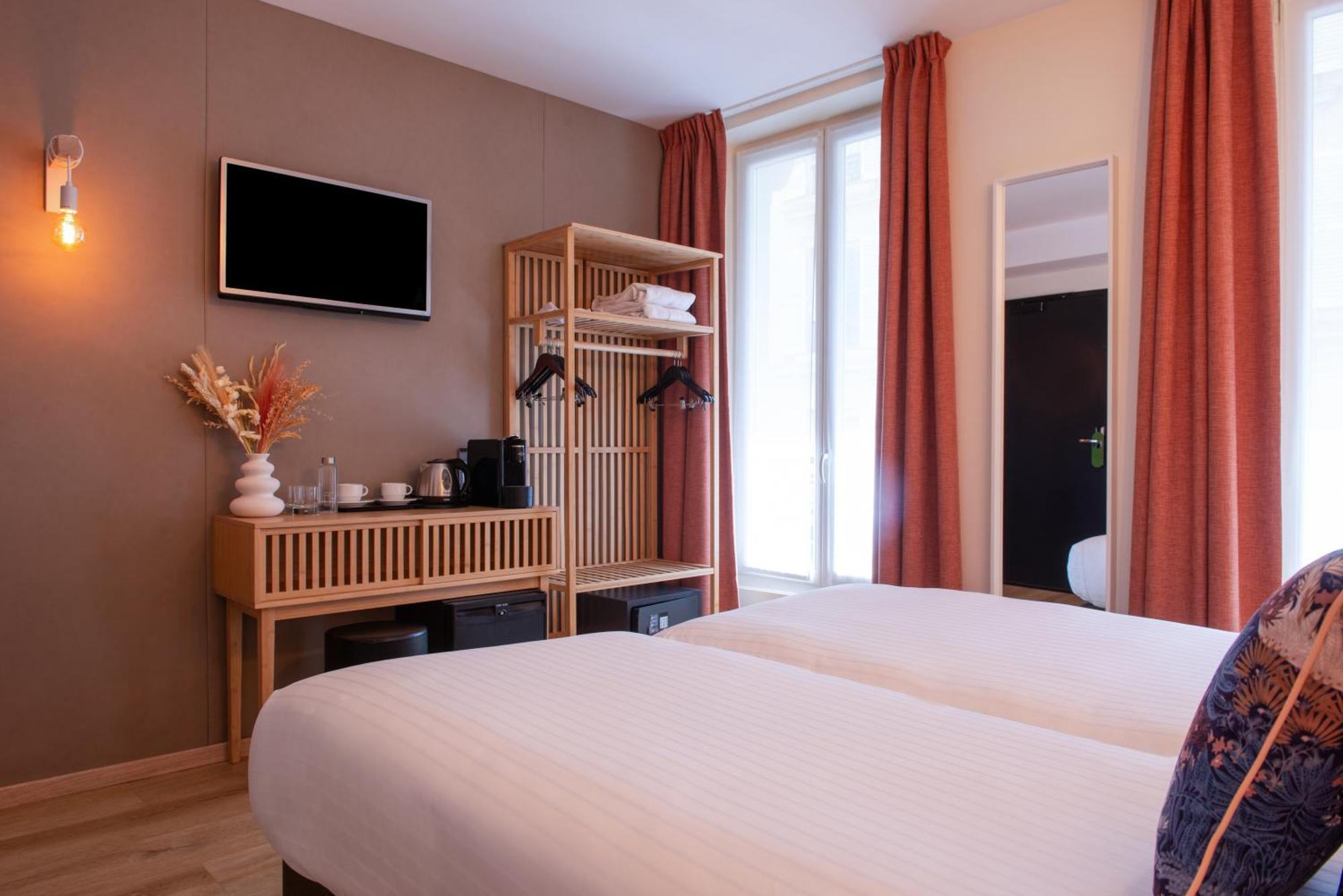 Helussi Hotel Париж Экстерьер фото