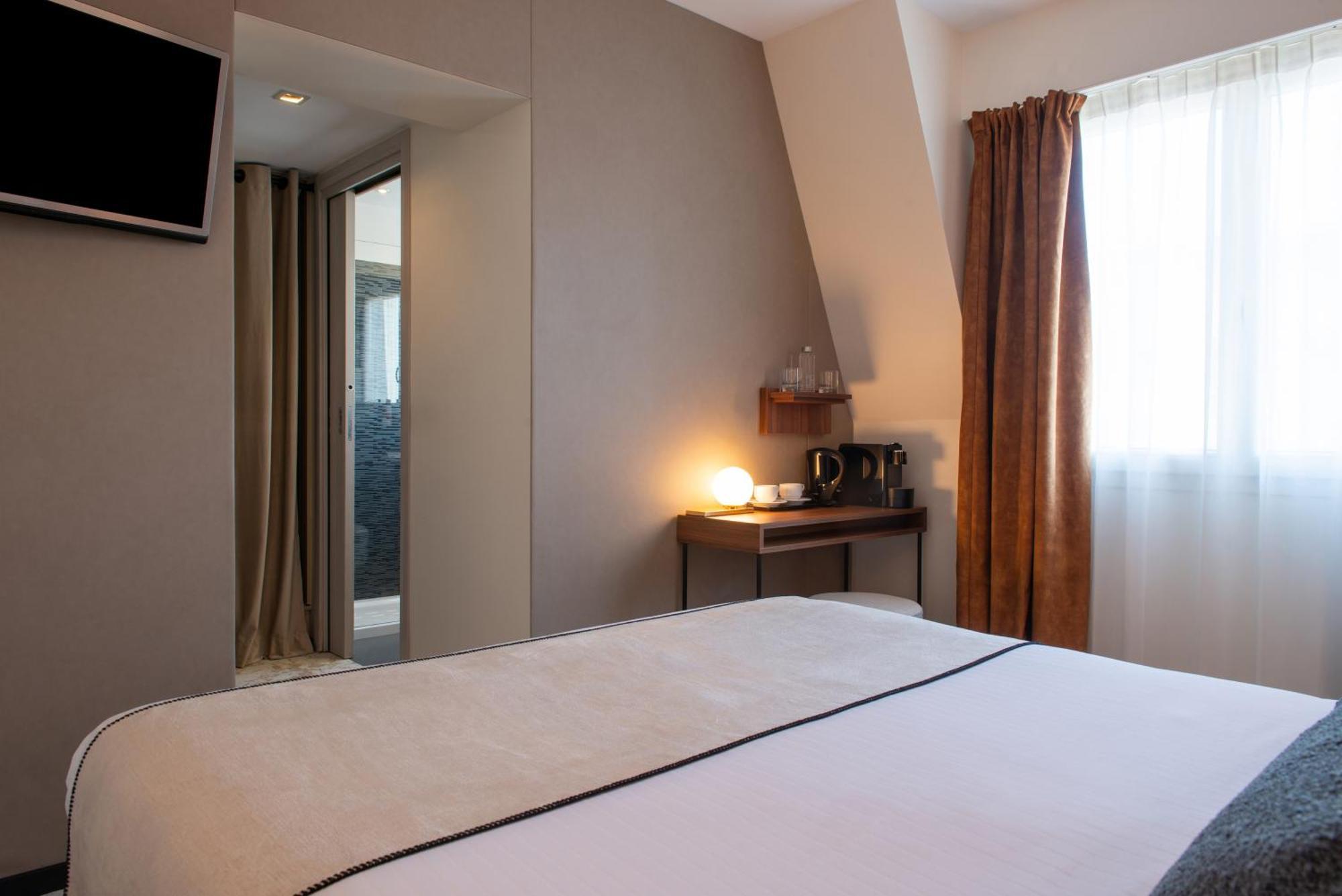 Helussi Hotel Париж Экстерьер фото