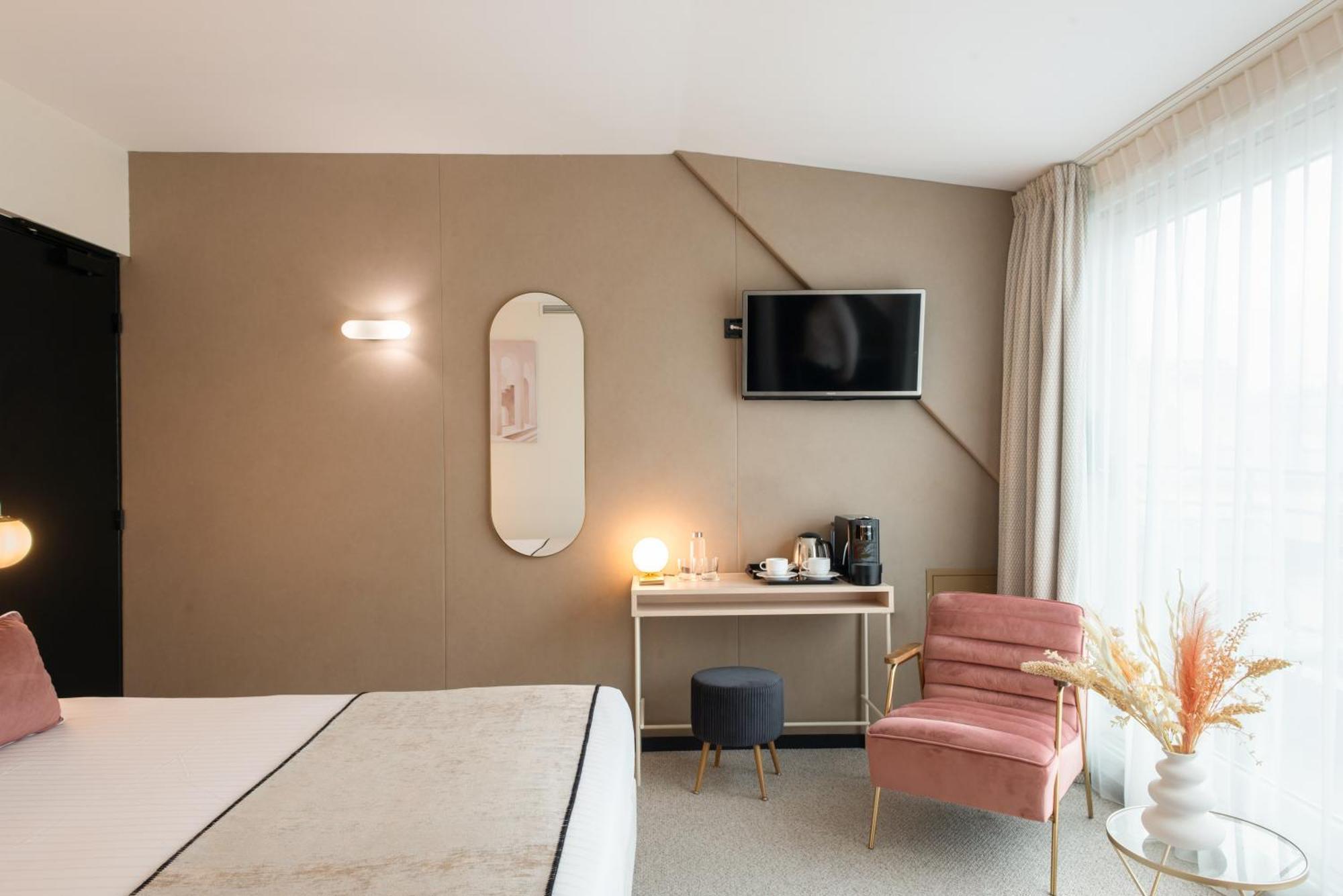 Helussi Hotel Париж Экстерьер фото